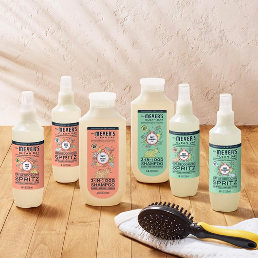Mrs. Meyer’s White Peach Dog Deodorizing Spray