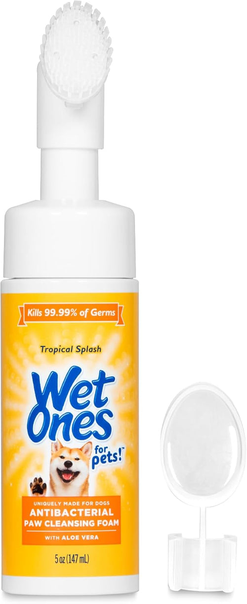 Antibacterial Foaming Dog Paw Cleaner With Scrubber