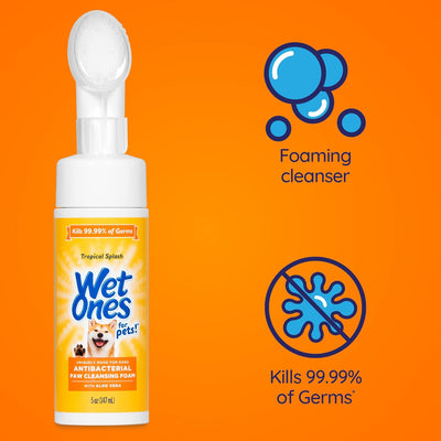 Antibacterial Foaming Dog Paw Cleaner With Scrubber