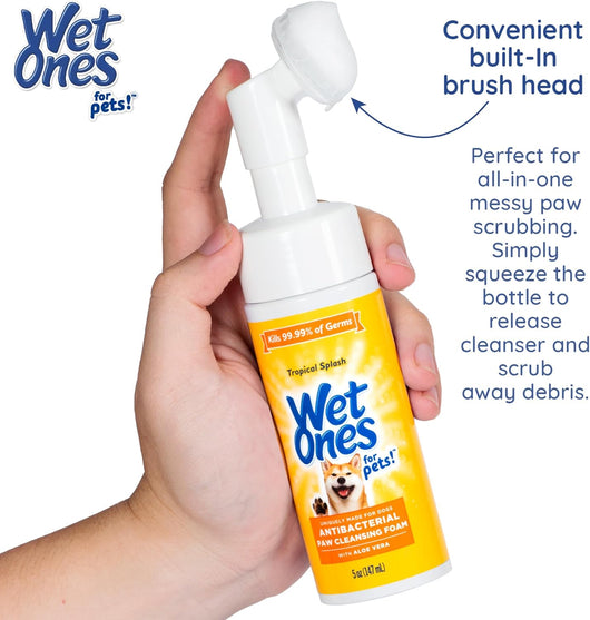 Antibacterial Foaming Dog Paw Cleaner With Scrubber