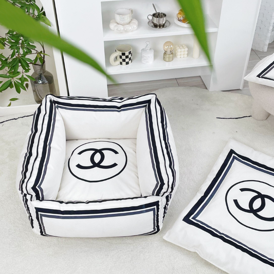 Unique CC Vibrant Bed