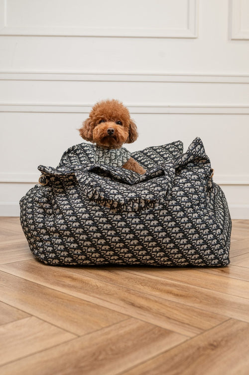 DD  Luxury Dog Car Clean Seat