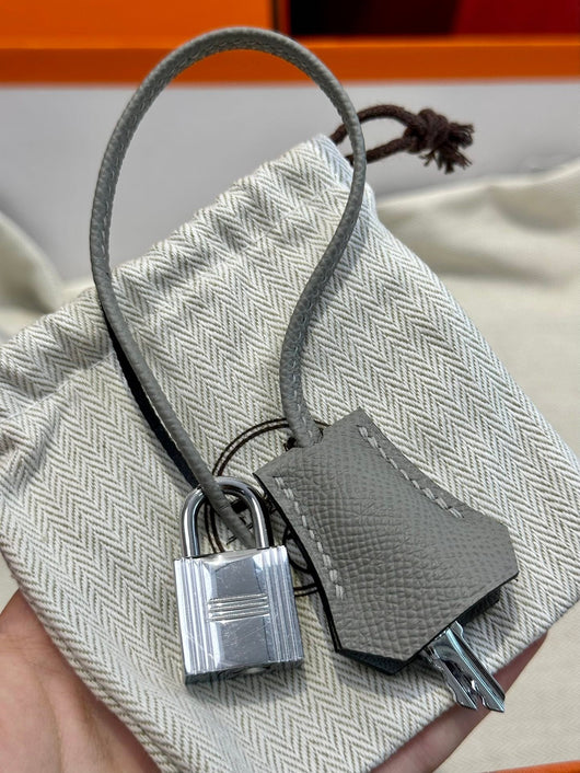 Kelly 28 Blue Lin Luxury Bag