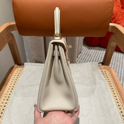 Kelly 25 Carie Calfskin With Gold Buckleluxury Bag