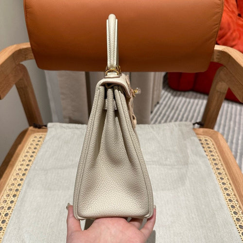Kelly 25 Carie Calfskin With Gold Buckleluxury Bag