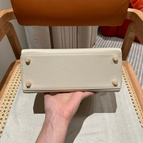 Kelly 25 Carie Calfskin With Gold Buckleluxury Bag
